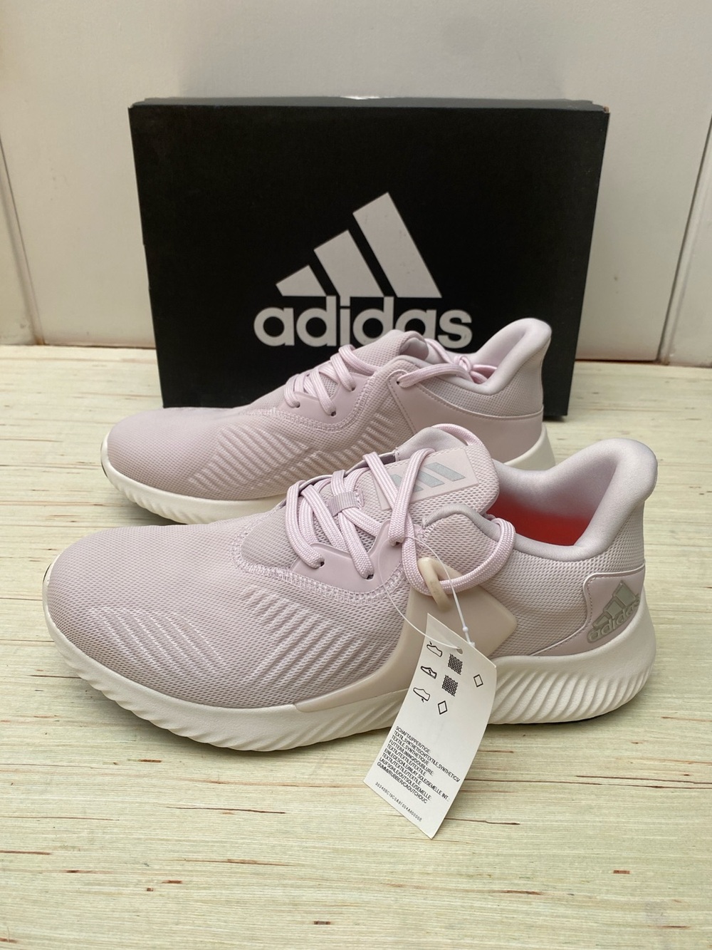 ADIDAS Alphabounce Sneakers Size 10 NWT
